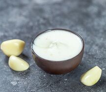 Хабиби чесночный соус