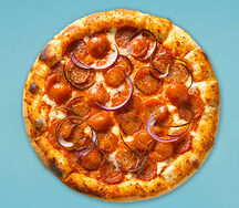 Пепперони с томатом и моцареллой