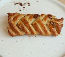 Косичка с пеканом