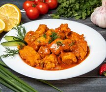 Кусочки рыбы в кисло-сладком соусе