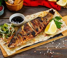 Форель на мангале