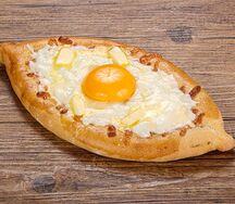 Хачапури по-аджарски