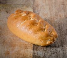 Пирожок с яйцом и луком