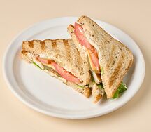 Сендвич с копченой курицей