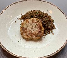 Куриная котлета с гречкой