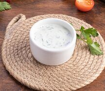 Мацони с зеленью