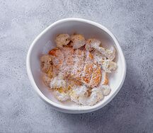 Куриная грудка в сливочном соусе с цветной капустой и с трюфельным маслом