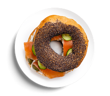 Бейгл с лососем и творожным сыром