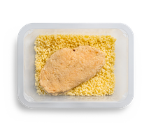 Куриный биточек с кускусом