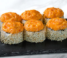 Запеченный ролл с крабом и креветкой