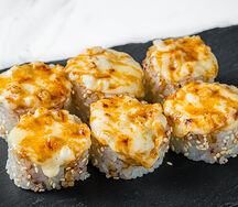 Запеченный ролл с кальмаром
