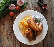 Запеченная курица с гарниром