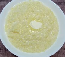 Пшенная молочная каша с джемом