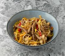 Яки удон с курицей