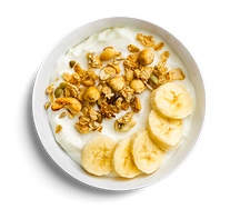 Йогурт с гранолой и бананом