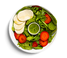 Салат с клубникой и моцареллой