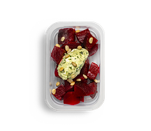 Свекла с крем-базиликом и кедровыми орехами