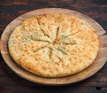 Пирог с курицей, сыром и грибами