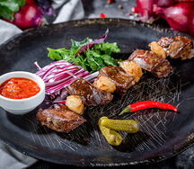 Шашлык из бараньей печени с курдюком