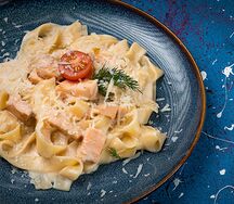 Феттуччине с семгой и сливочным сыром