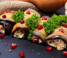 Рулетики из баклажанов с орехами