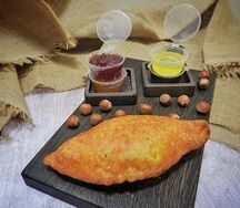 Пирожок с картошкой жареный