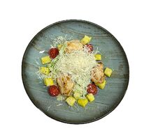 Салат Цезарь с курицей