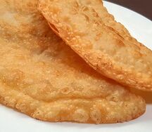 Чебурек с малиной