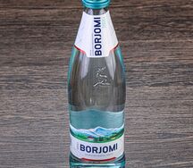 Вода Borjomi газированная