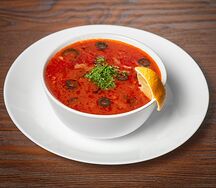 Солянка сборная мясная