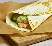 Ролл с лососем