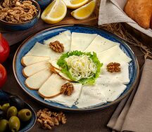 Ассорти грузинских сыров