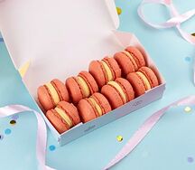 Подарочный набор макаронс манго 8шт