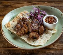 Шашлык из cвинoй шейки