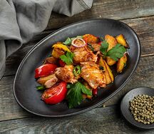 Жаркое с куриным филе и овощами