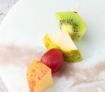 Фруктовая шпажка