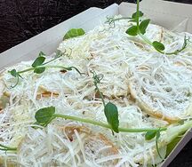 Салат Цезарь с курицей