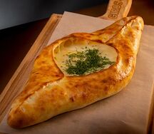Лодочка с курицей и грибами