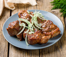 Шашлык из cвинoй шейки