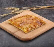 Пирог осетинский с сыром и мясом