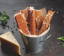 Жареные гвозди с сыром