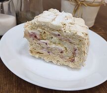 Меренговый рулет