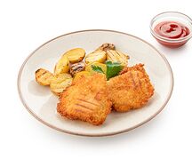 Куриный шницель с кетчупом