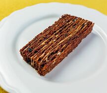 Карамельный медовик