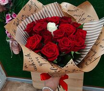 Романтический букет из роз Единственная