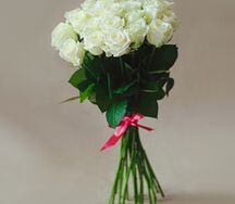 1 белая роза 50-60 см