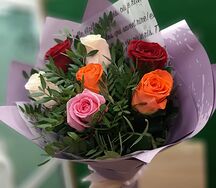Букет Экспресс из разноцветных роз
