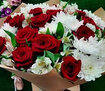 Букет роз и хризантем Встреча