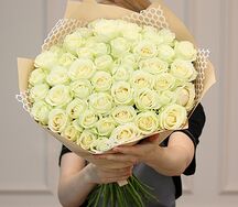 Букет из 51 белой розы