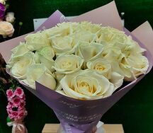 Букет из белых роз